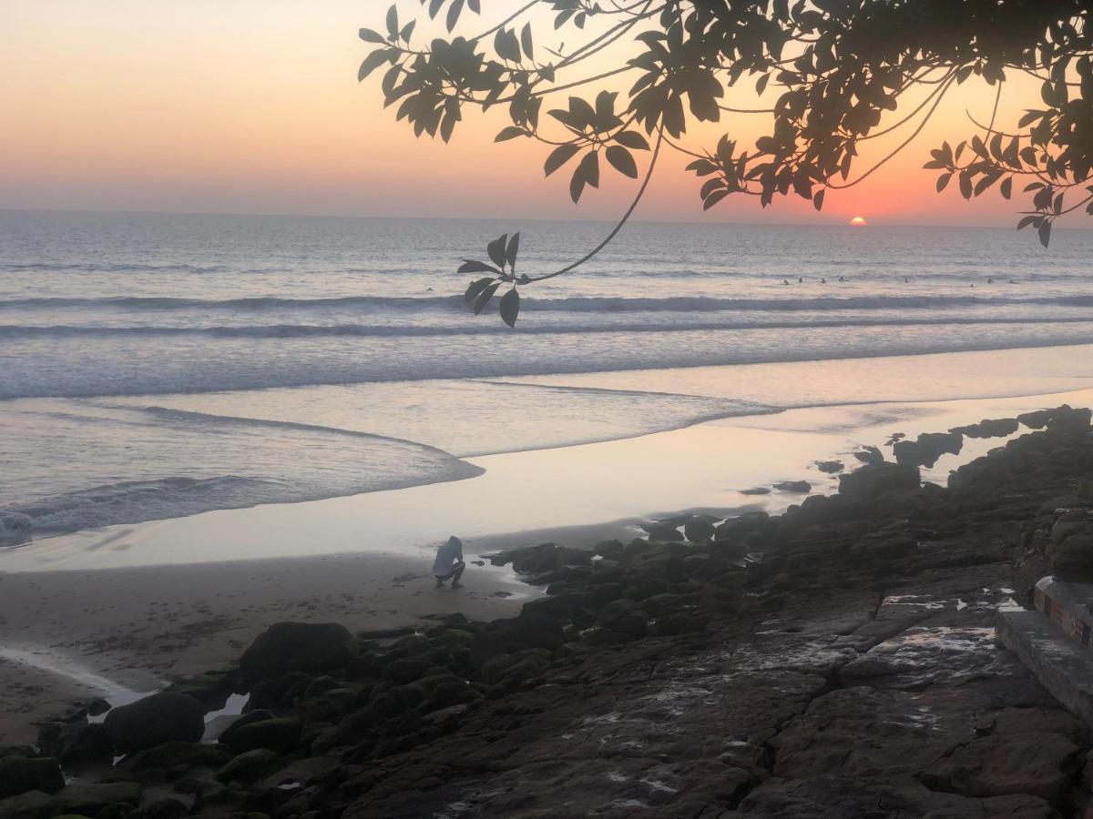 Surf & Skate Pansiyon Taghazout Dış mekan fotoğraf