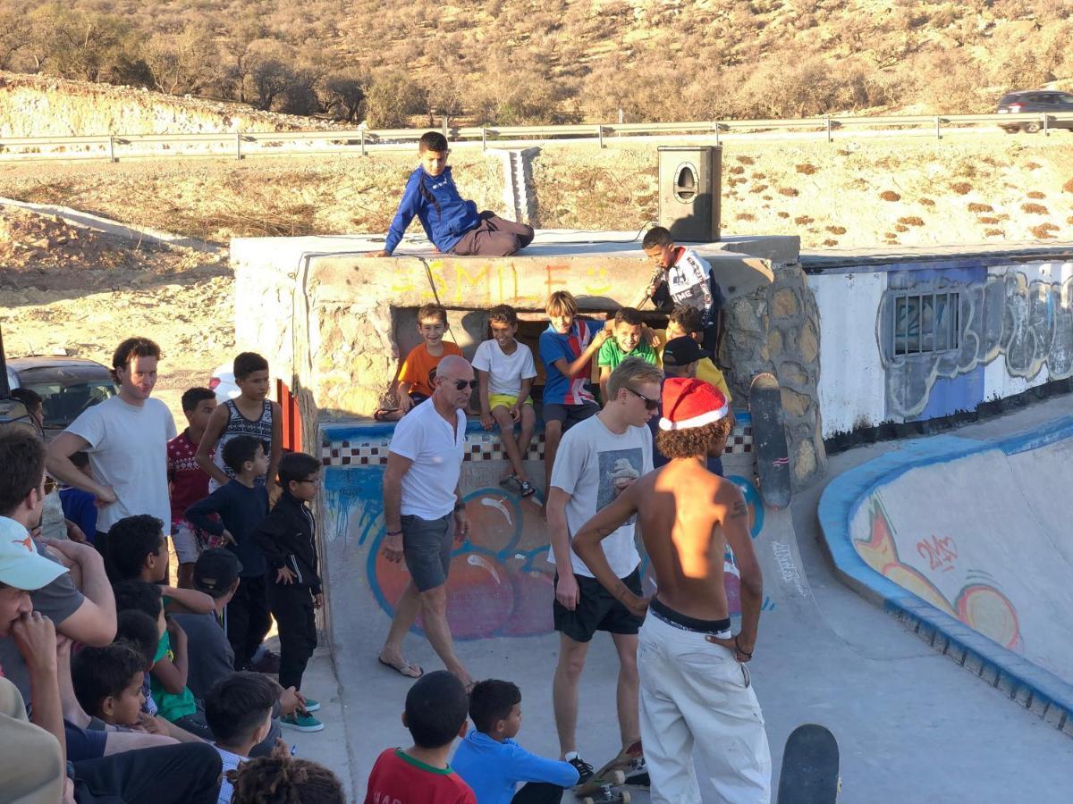 Surf & Skate Pansiyon Taghazout Dış mekan fotoğraf