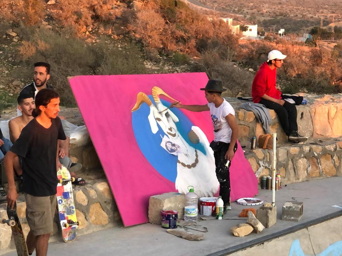 Surf & Skate Pansiyon Taghazout Dış mekan fotoğraf