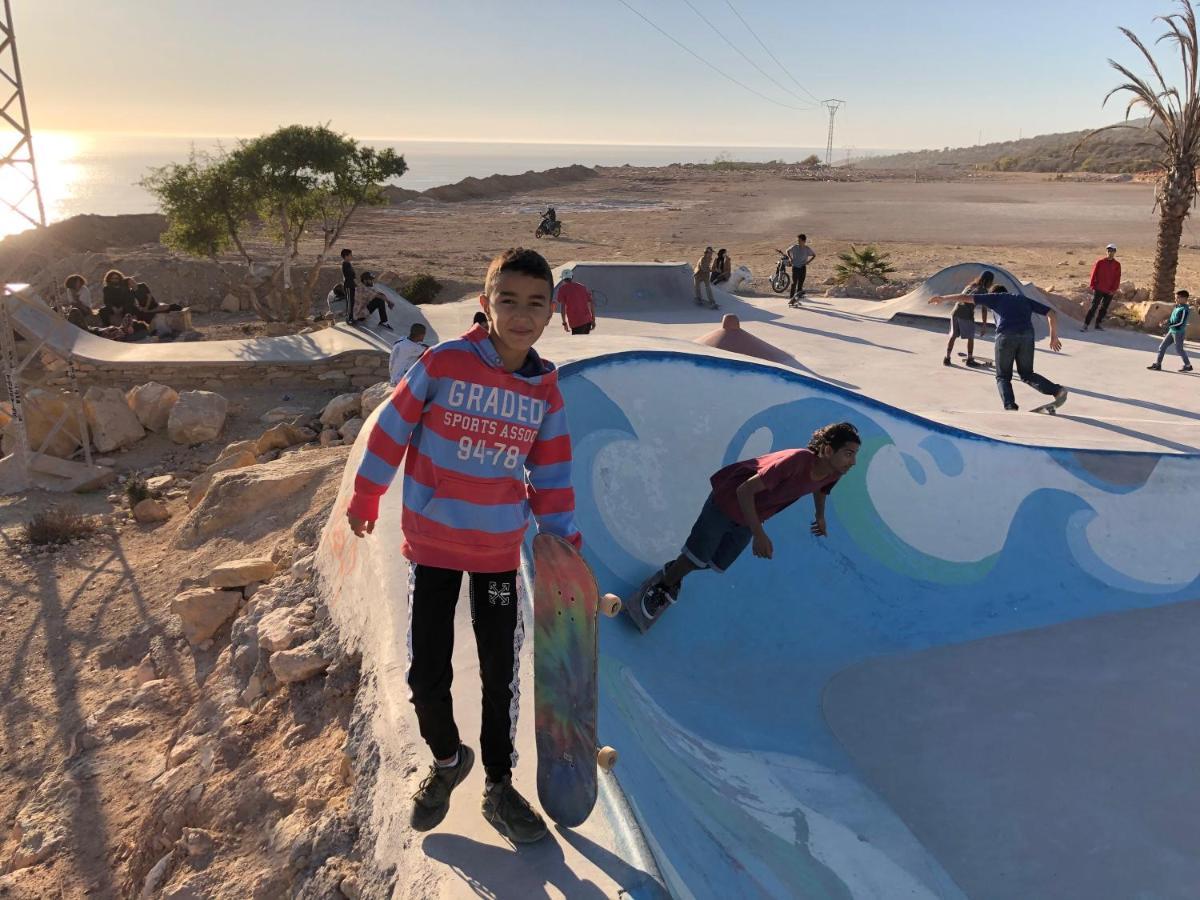 Surf & Skate Pansiyon Taghazout Dış mekan fotoğraf